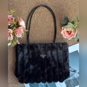 Elegant Black Fur Handbag